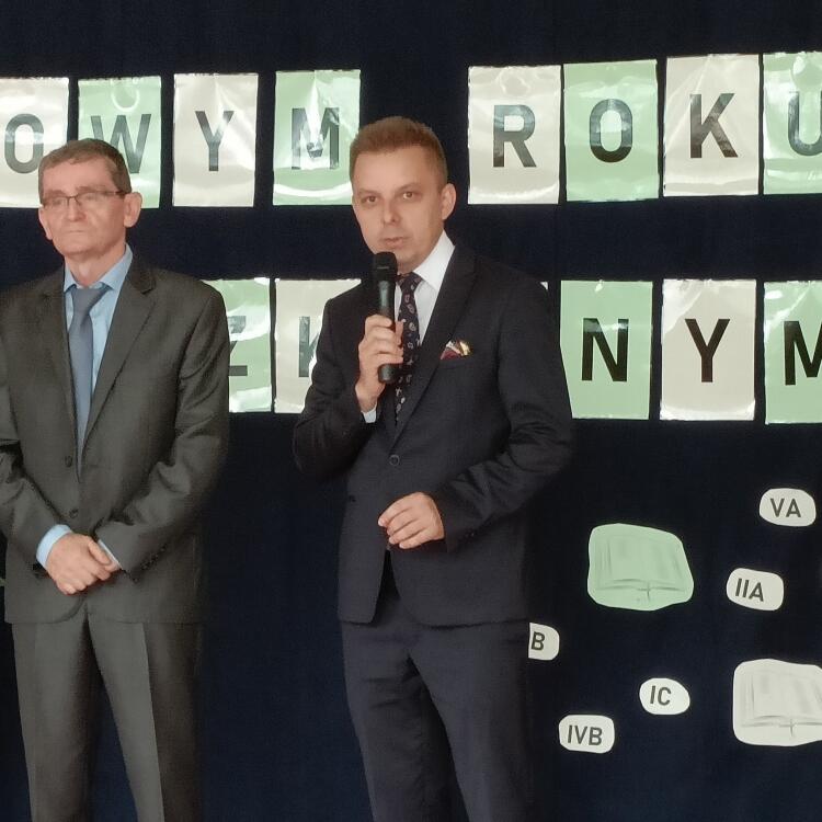 Zdjęcie: Początek roku szkolnego w ZS nr 2